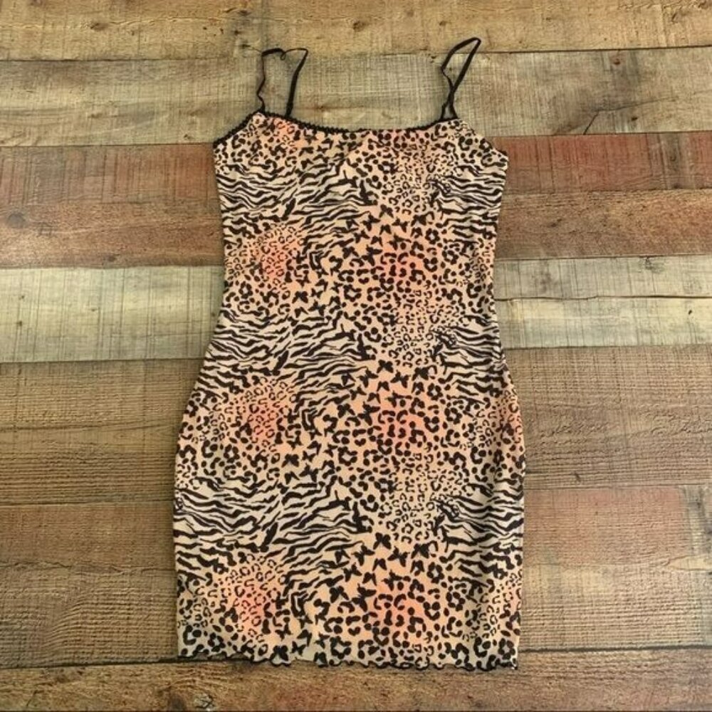 Princess polly autumn mini bodycon dress lined with mesh overlay and lace trim